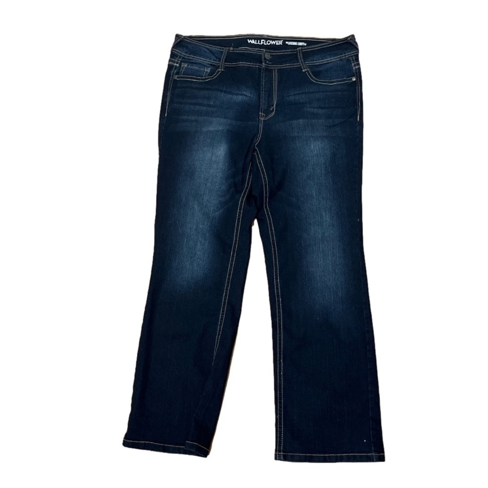 Wallflower Women’s Lucious Curvy Fit Jeans, Size 18 Plus Long